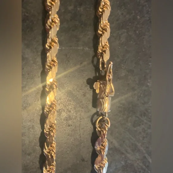 Antique solid 14k Gold Diamond Cut Rope Chain Necklace 20” - Picture 6 of 7